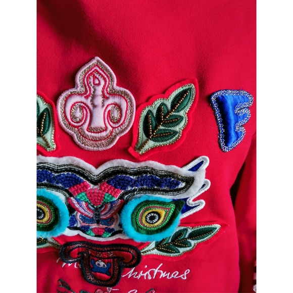 Red Peacebird Embroidered Christmas Sweater Small - Picture 3 of 8